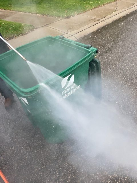 garbage bin cleaning